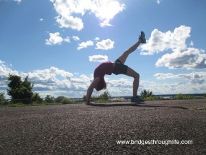 wheel pose yoga 