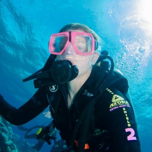 cairns reef quest scuba dive