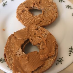 mini bagels w pb